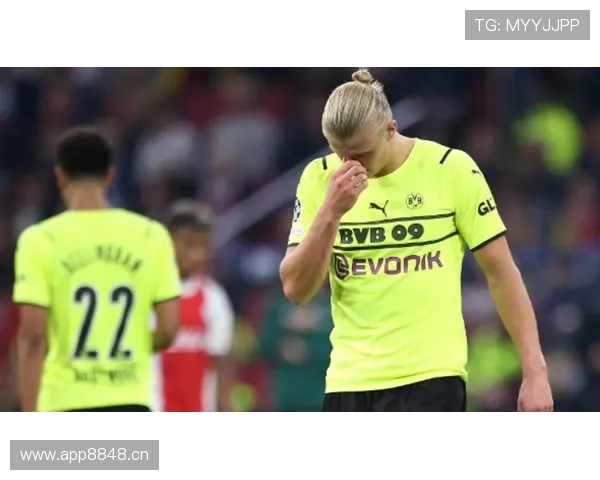 拜仁防线问题持续暴露:多轮丢球形势已对争冠走势形成制约 拜仁防线问题持续暴露:多轮丢球形势已对争冠走势形成制约