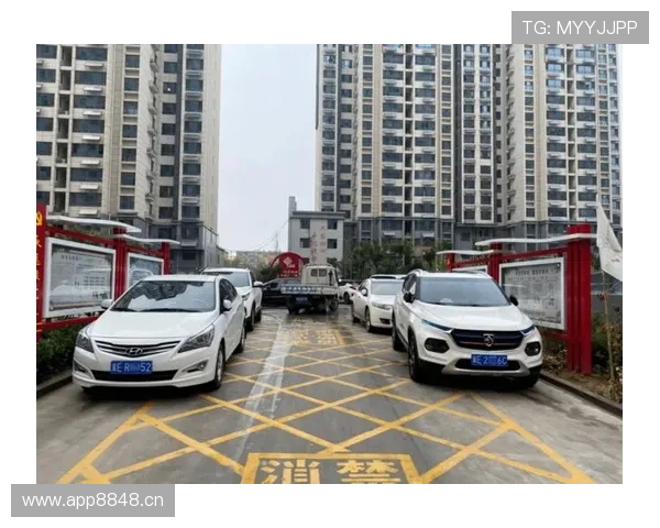 巴洛特利又双叒叕把豪车停消防通道了？