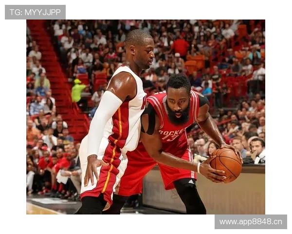 德怀恩·韦德突破创造空位投篮提升关键时刻得分效率