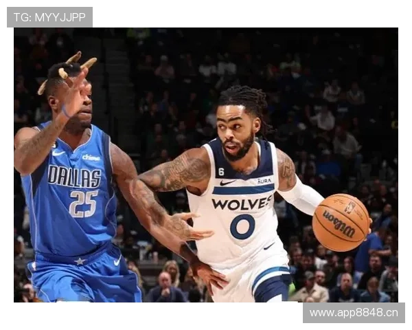 爱德华兹无球跑位改善后场表现显著 拉开与邮差的得分差距